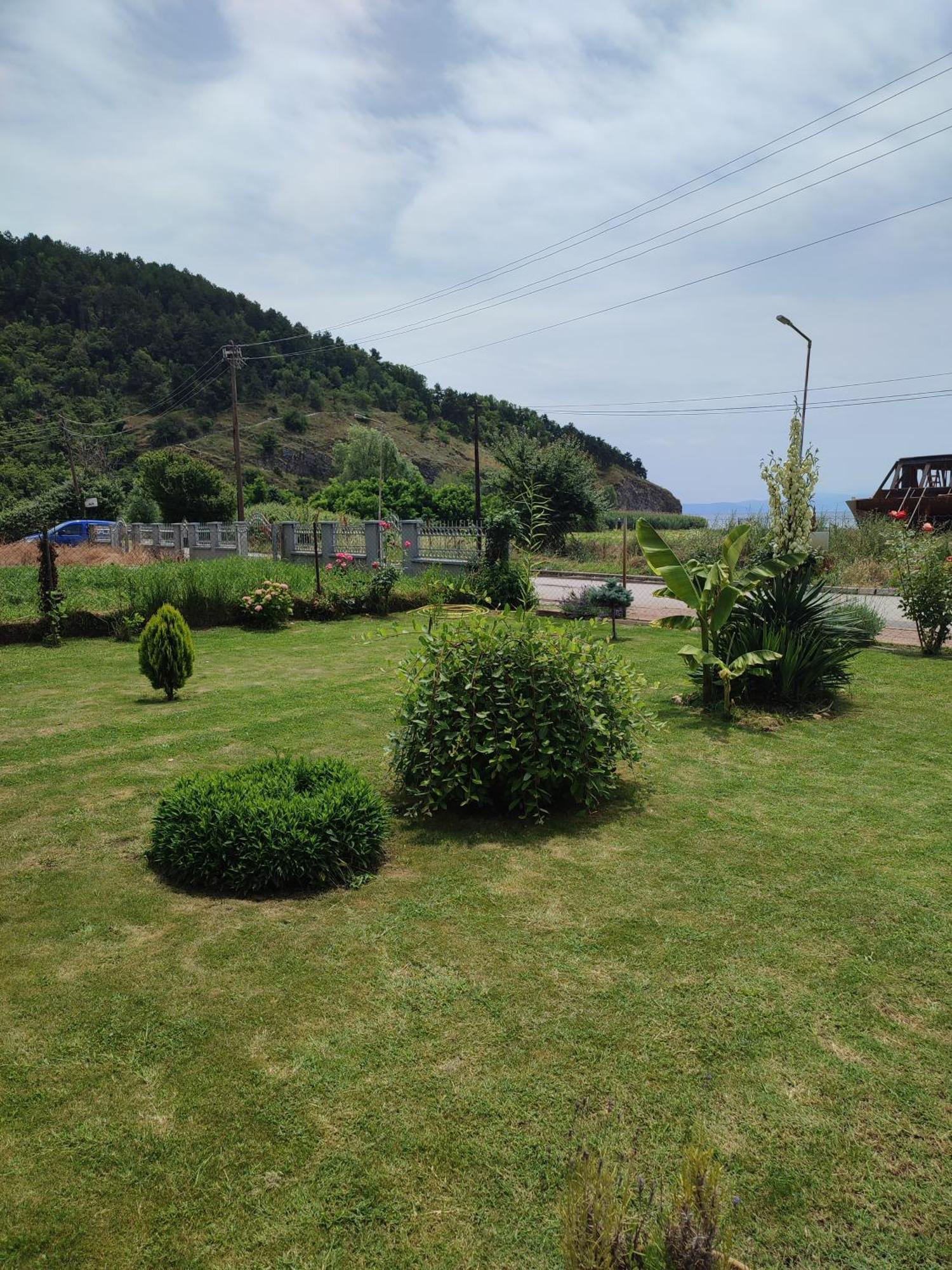 Apartments Three Ohrid Buitenkant foto